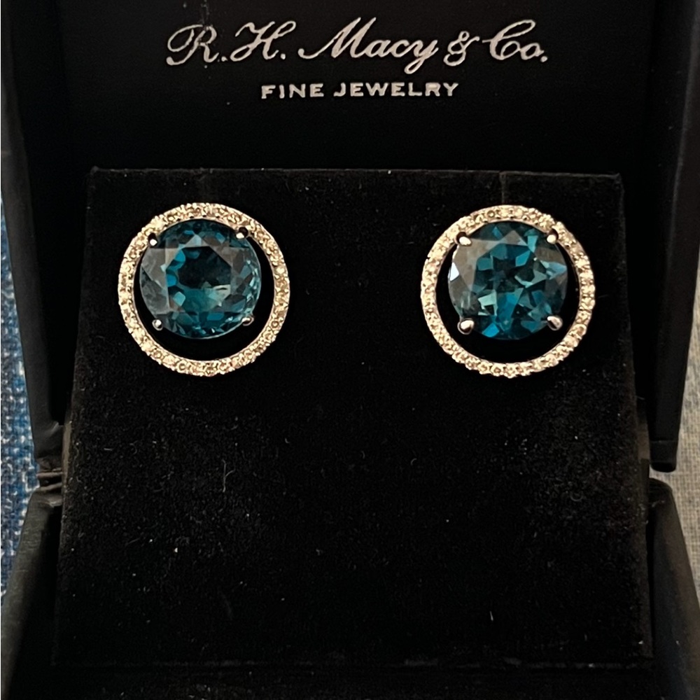 6 5/8K London Blue Topaz 14 K White Gold Teardrop Earring w/Diamonds NEW